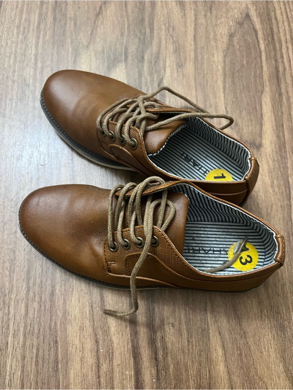 Tahari Tan Brown Leather Lace-Up Oxfords